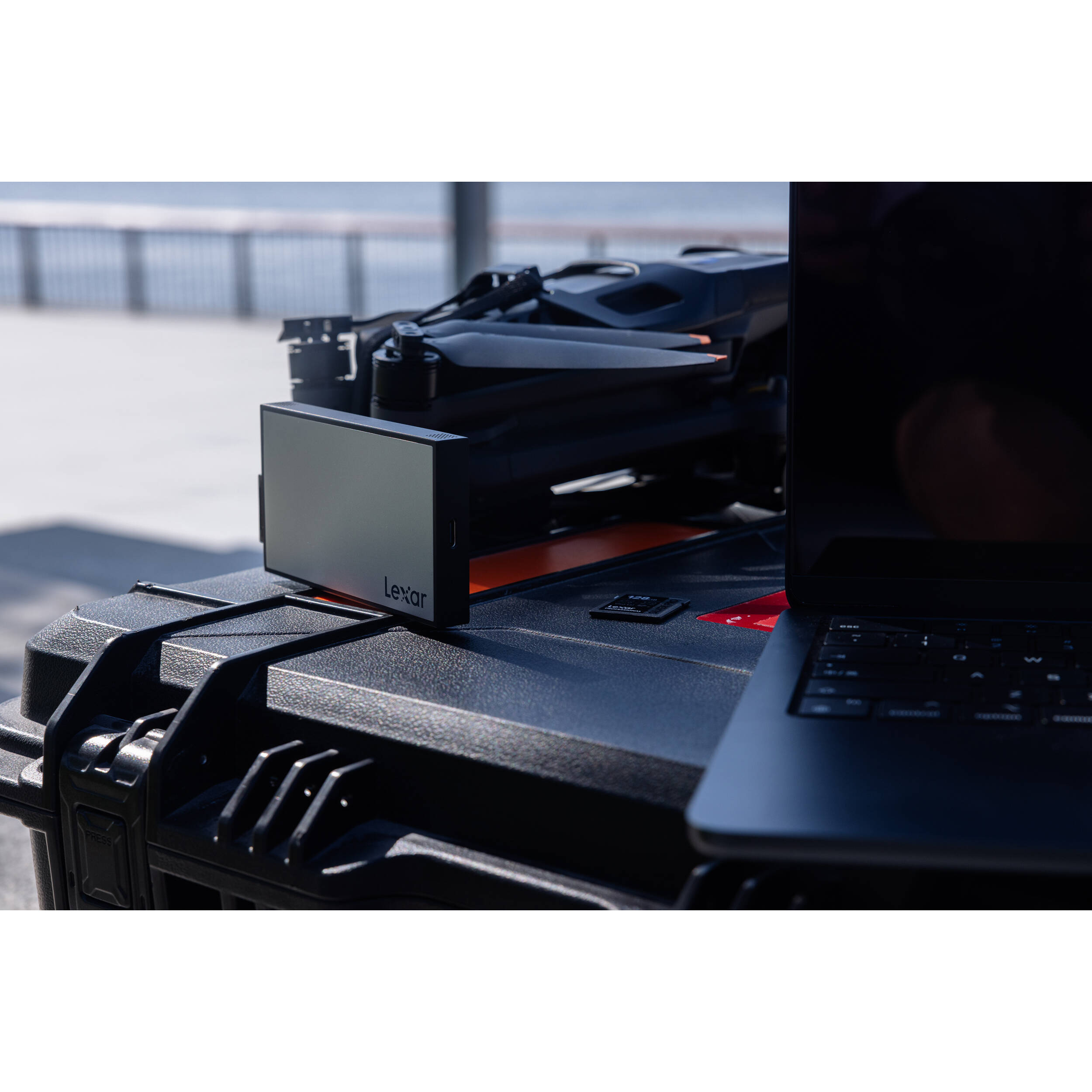Lexar Professional Workflow dual-slot SD UHS-II reader with USB-C connection — view 15