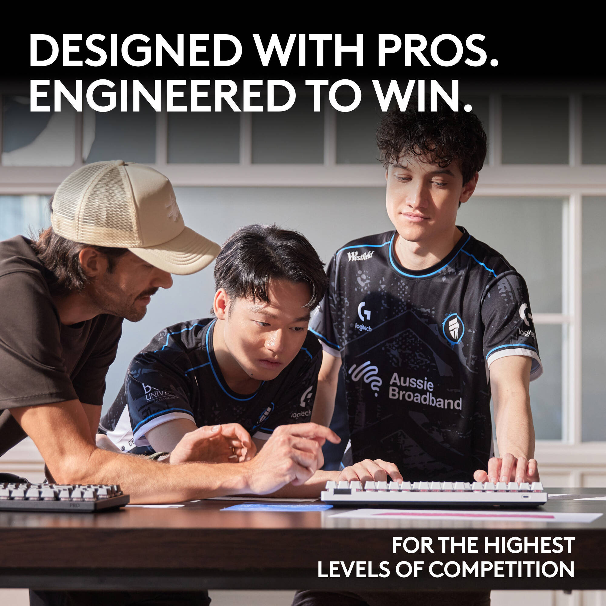 Logitech G PRO X TKL LIGHTSPEED black wireless tenkeyless gaming keyboard with tactile switches — view 2