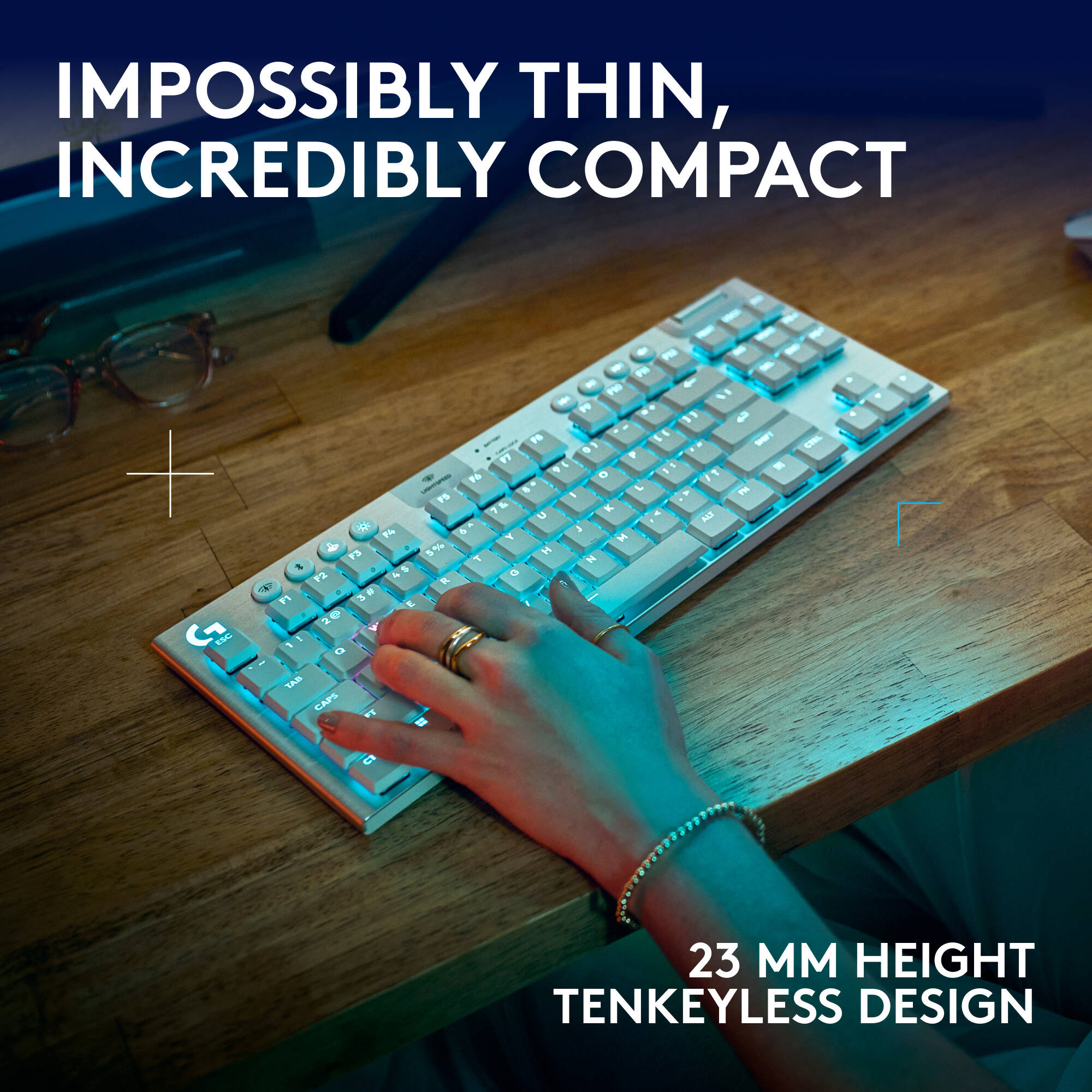 Logitech G915 X LIGHTSPEED TKL White wireless tenkeyless keyboard with tactile switches — view 8
