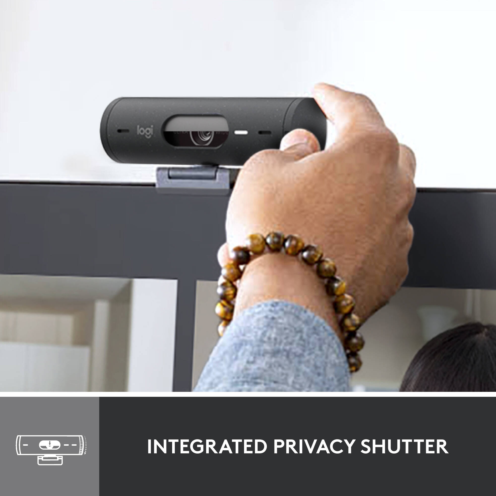 Logitech Brio 500 graphite 1080p webcam for video conferencing — view 6