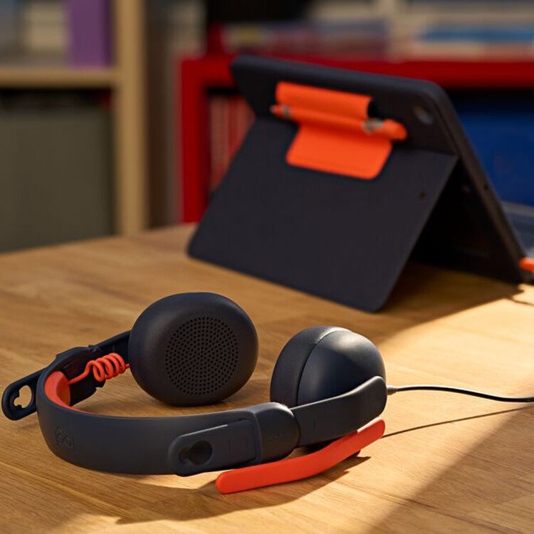 Logitech Zone Learn Headset USB-C on-ear wired headset for modern classroom and training devices — view 6