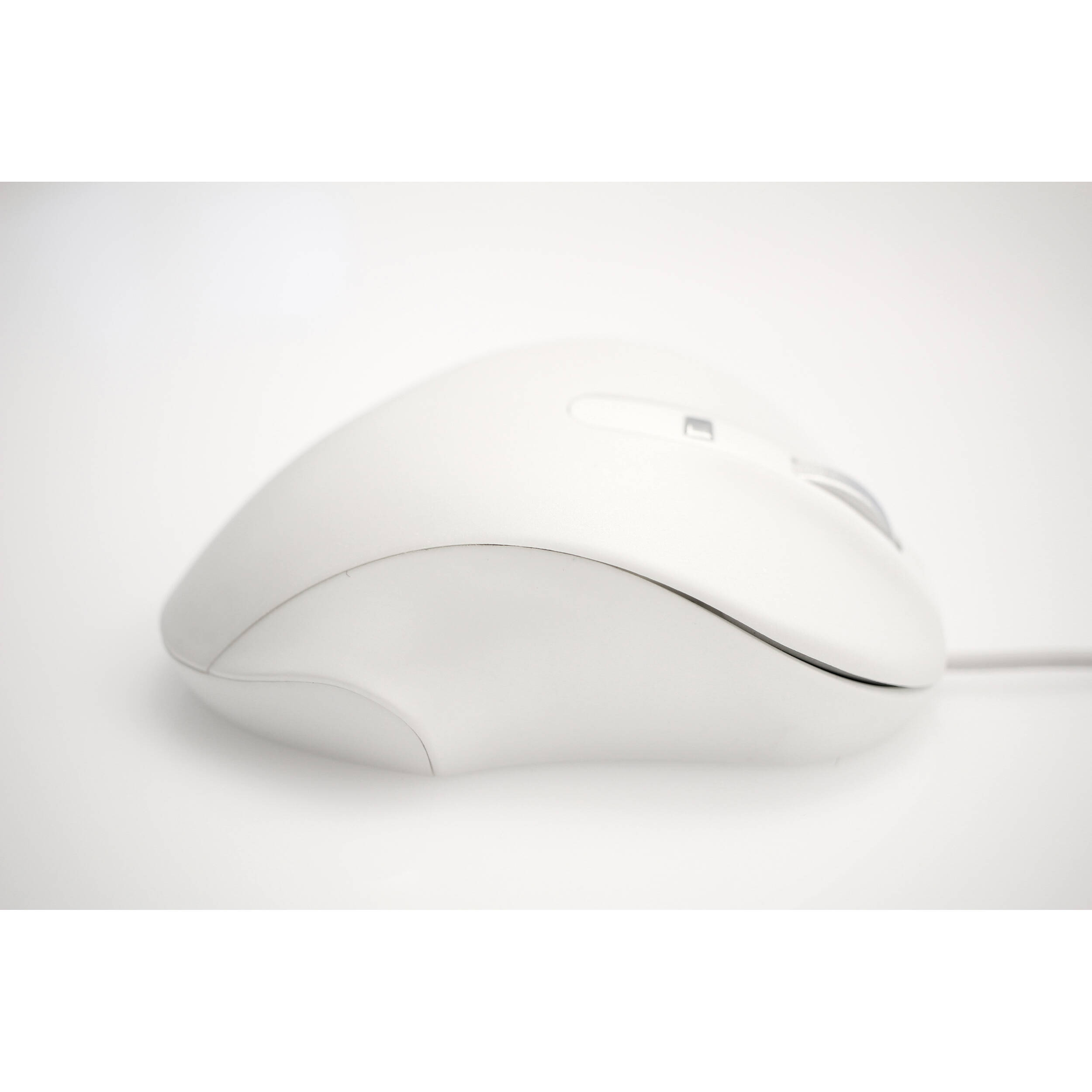 Matias M20W white wired USB-A PBT mouse for desktop use — view 3