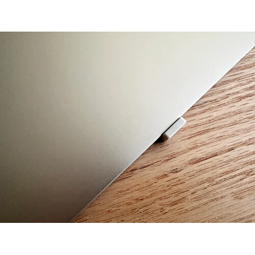 MATIAS white wireless USB-C mouse, low-profile desktop pointing device — view 3
