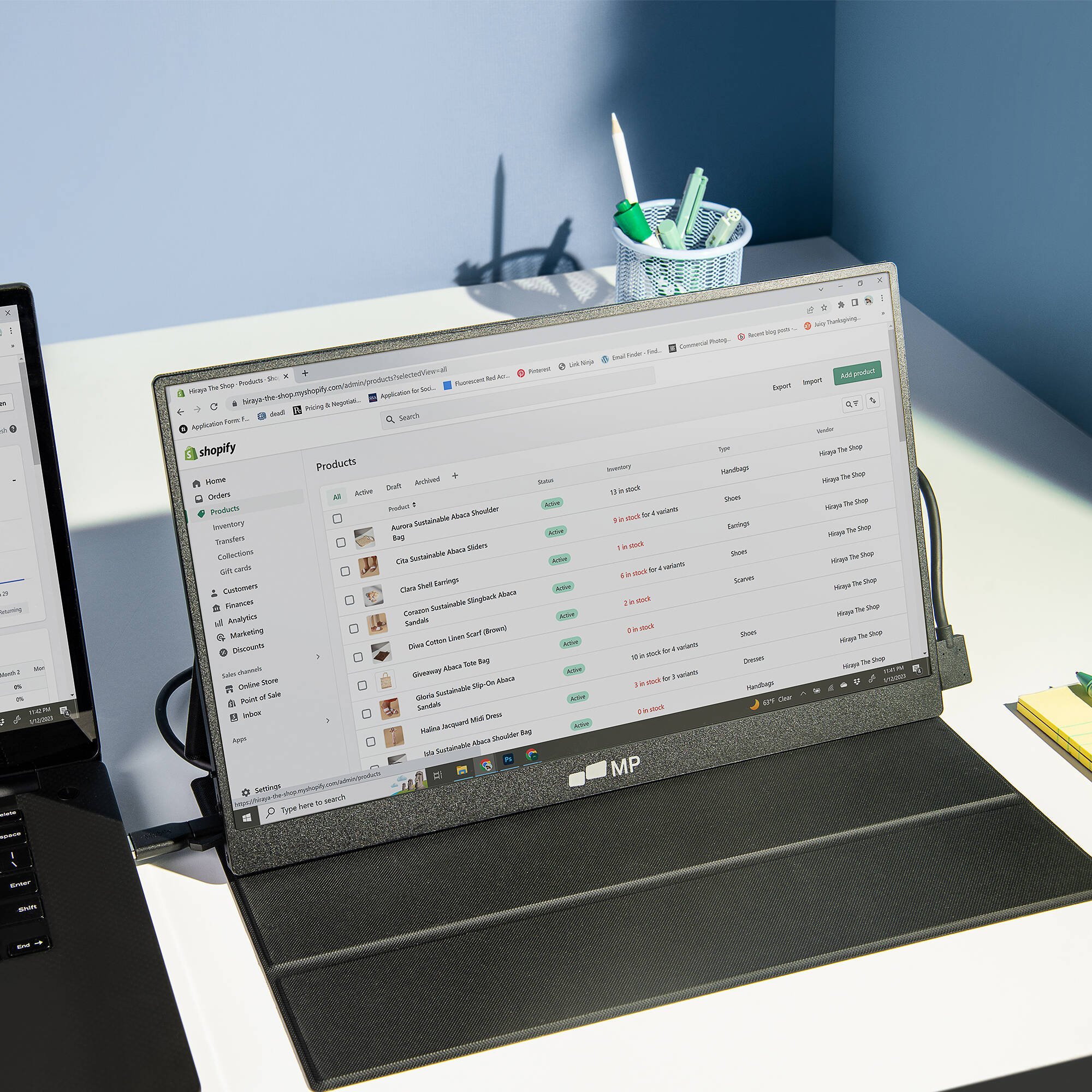 Mobile Pixels Fold 15.6-inch portable LCD monitor for dual-screen laptop productivity — view 9