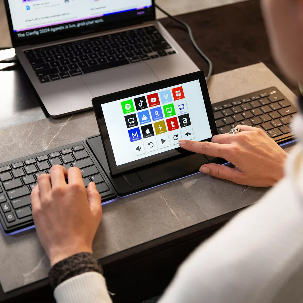 Mobile Pixels Tetra Split ergonomic keyboard with 8-inch touch LCD, backlit keys, and split layout — view 3