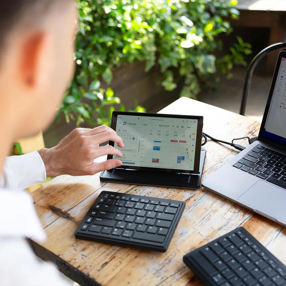 Mobile Pixels Tetra Split ergonomic keyboard with 8-inch touch LCD, backlit keys, and split layout — view 6
