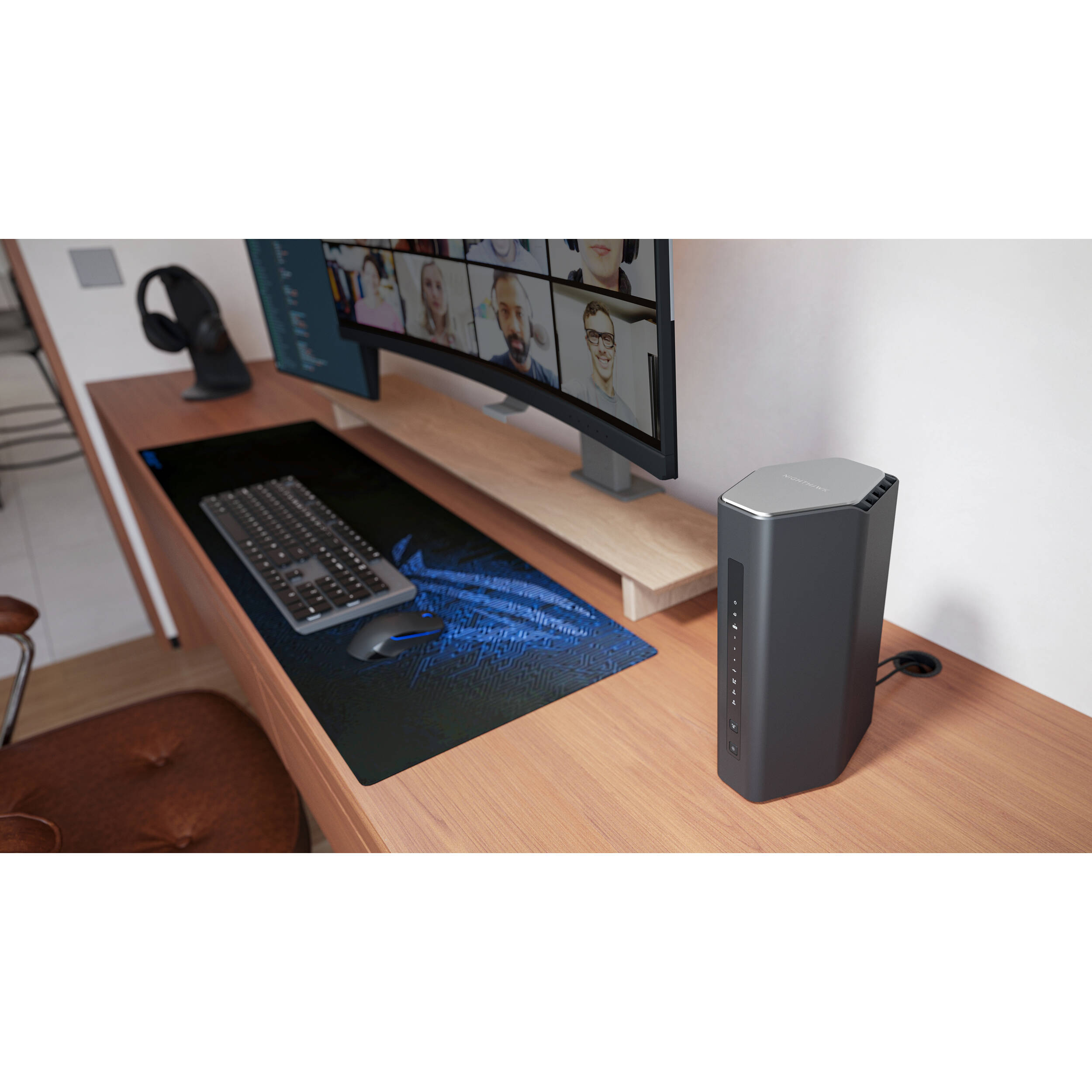 Netgear Nighthawk RS500 WiFi 7 BE12000 router for whole-home mesh coverage and multi-gig connectivity — view 11