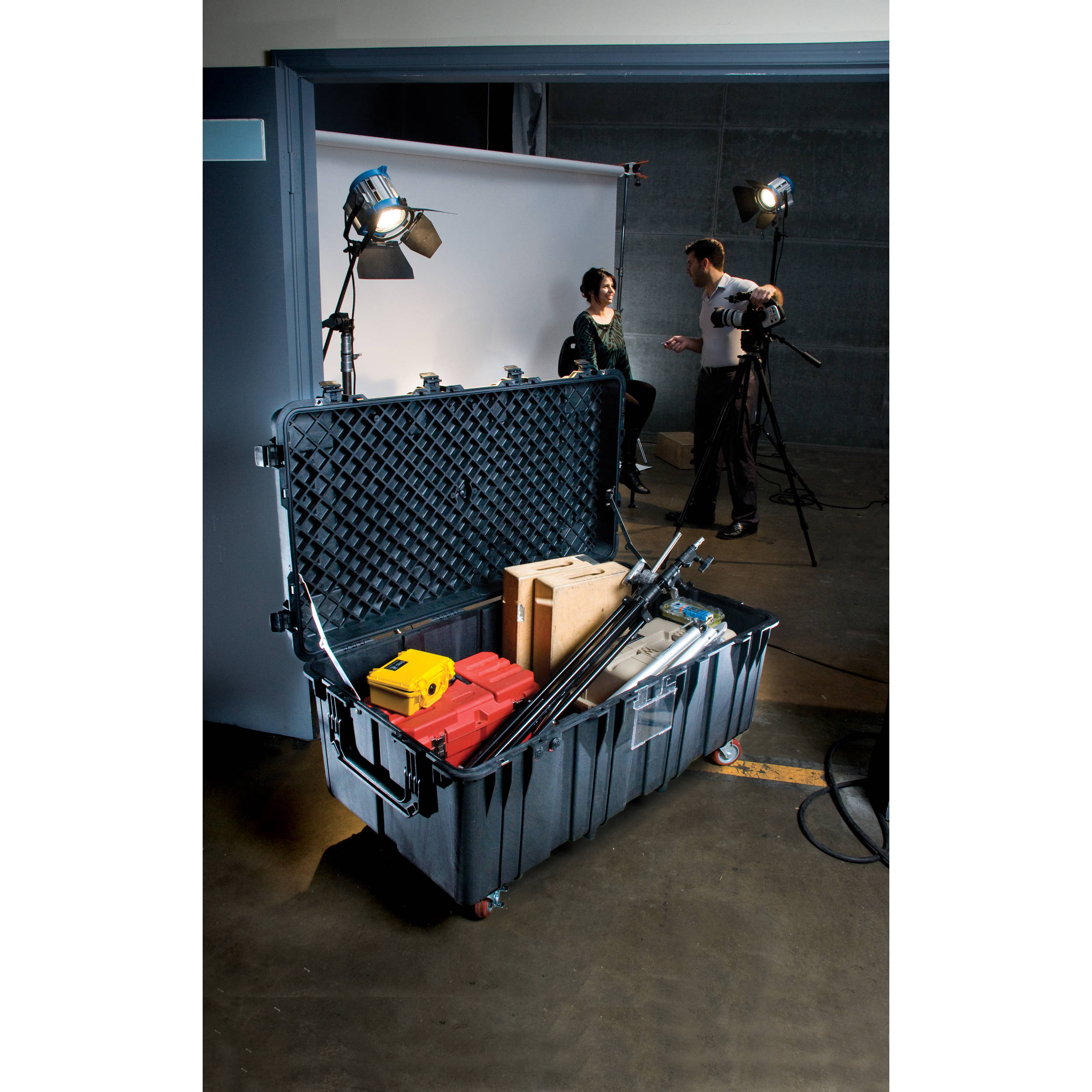 Black Pelican 0550 Protector transport case with foam interior for equipment protection — view 4
