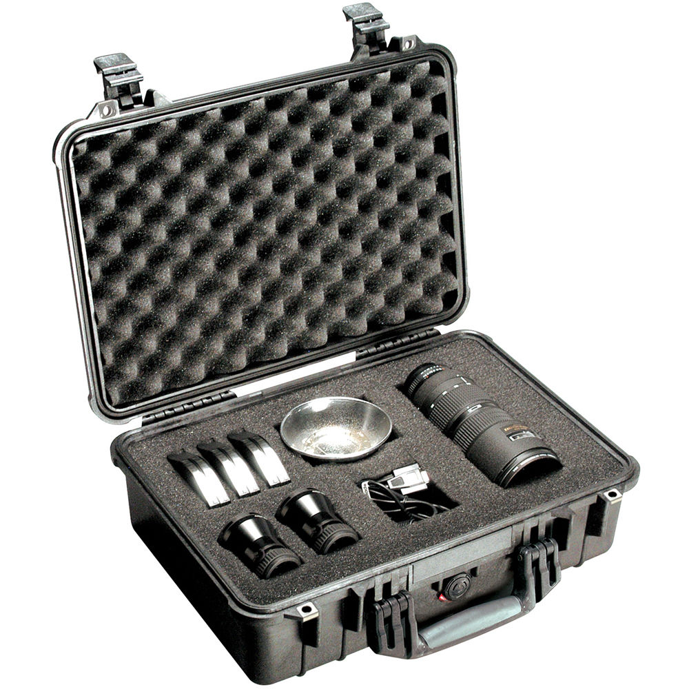 Black Pelican 1500 hard case with pick-and-pluck foam interior — view 3