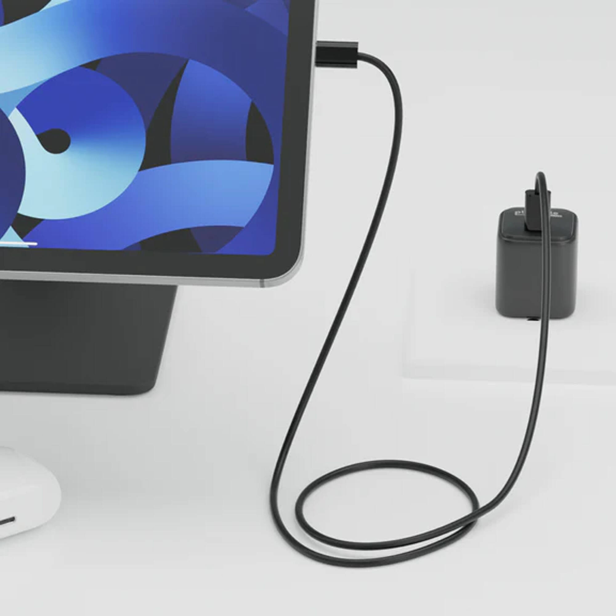 Plugable PS-30C1B-3X 30 W GaN USB-C wall charger with foldable prongs — view 9