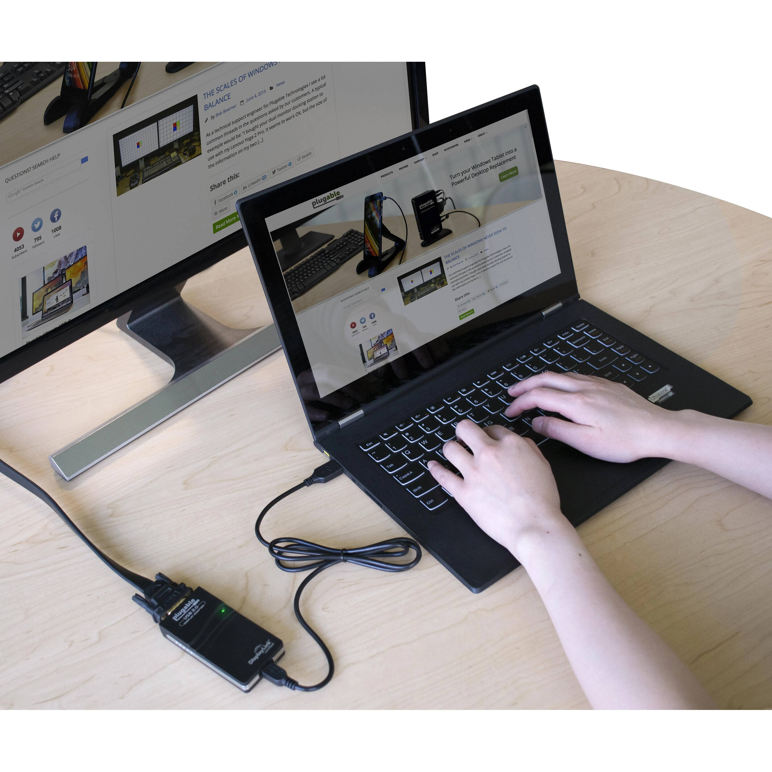 USB 2.0 to VGA Adapter   1080p — view 2