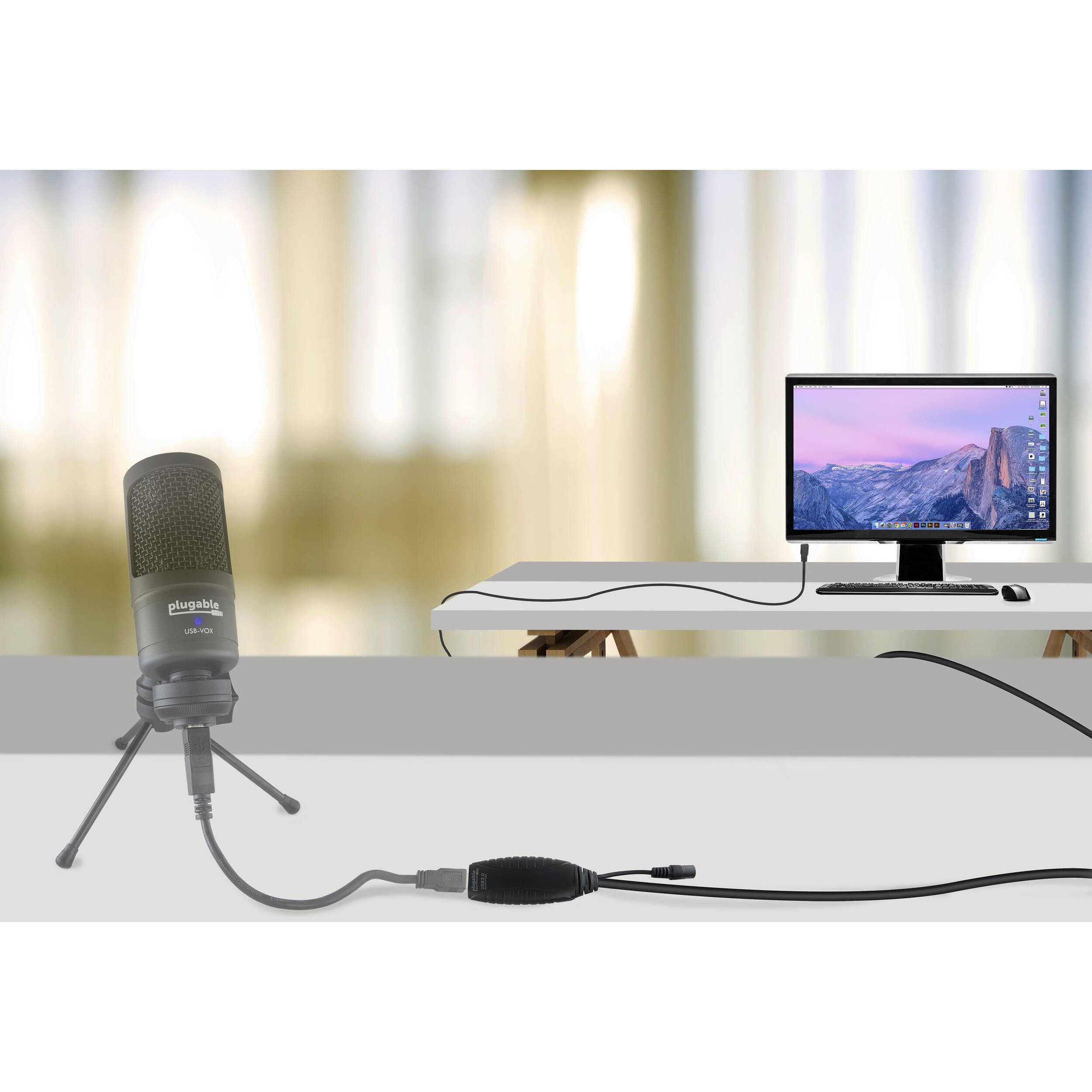 Plugable USB3-10M-D 10 m USB 3.0 active extension cable with AC power adapter — view 6