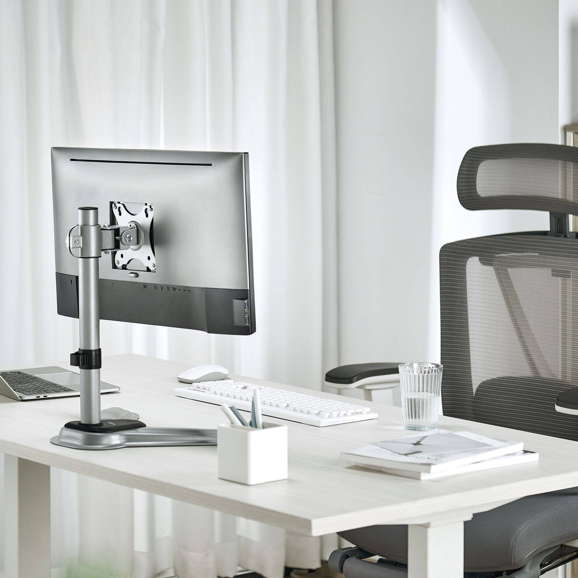 ERGOREACH EP10 premium aluminum single monitor stand for displays up to 32 inches — view 6