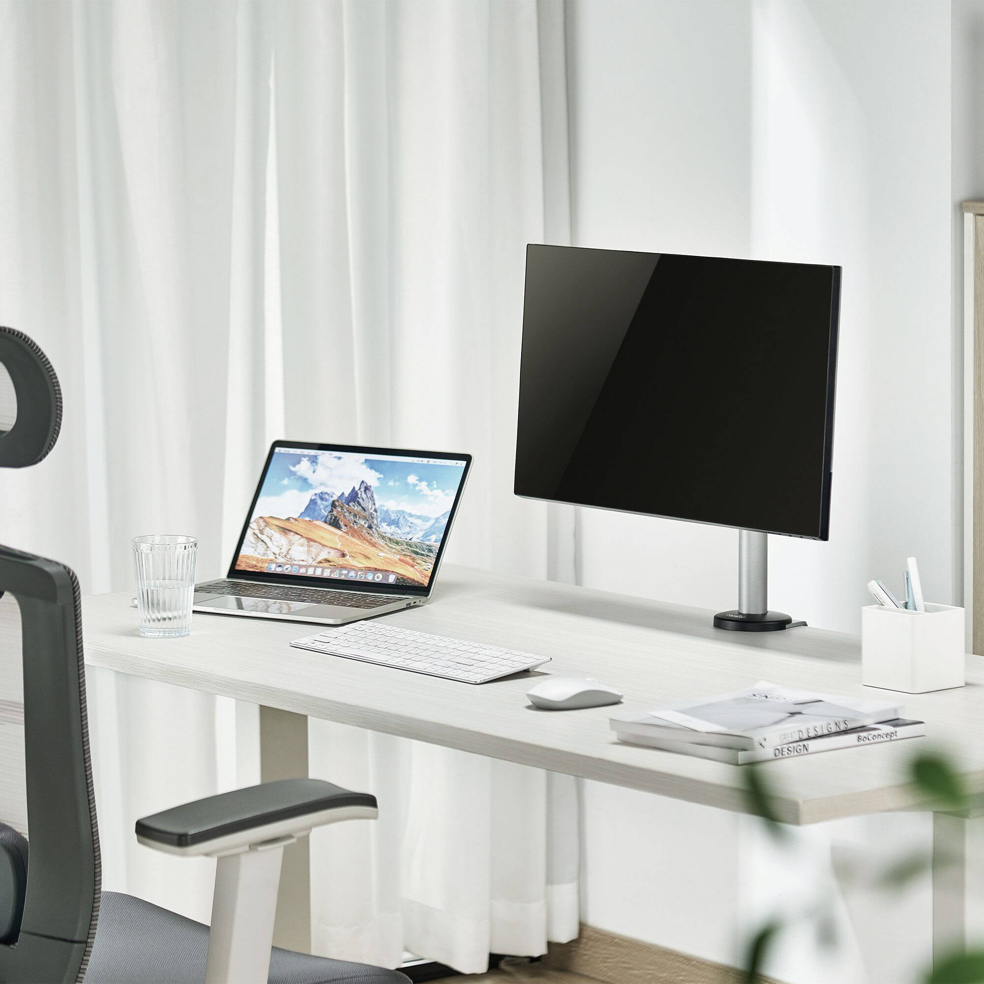 ERGOREACH EP12 single aluminum monitor mount with C-clamp and grommet support — view 9
