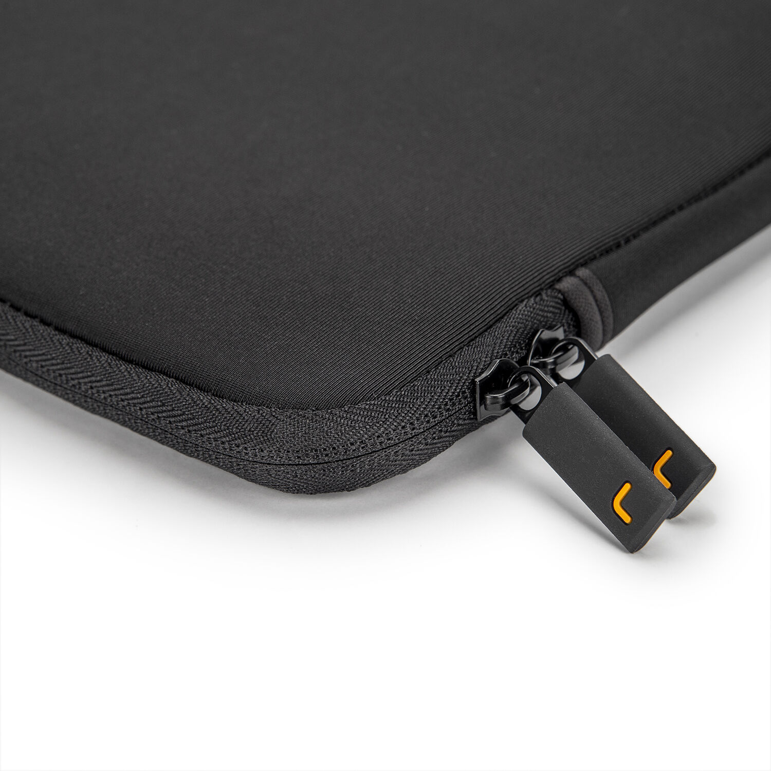 PREMIUM 13 IN & 14 IN UNIVERSAL LAPTOP CARRYING CASE (SLEEVE)-NEOPRENE, LYCRA-WE — view 3