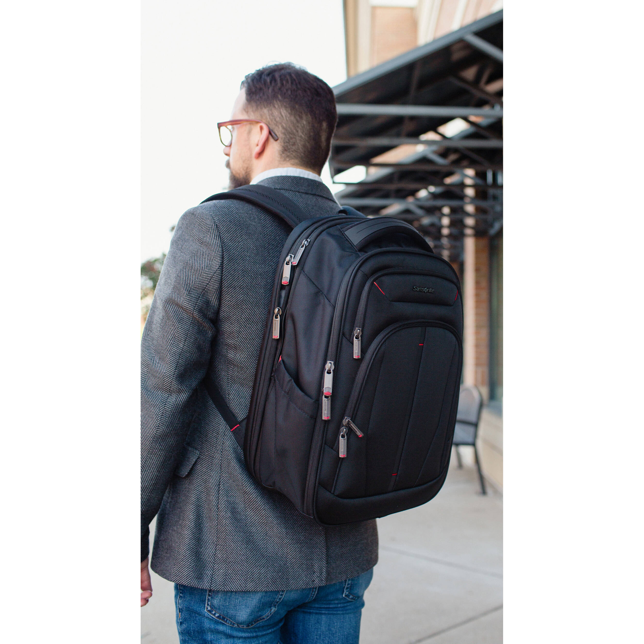 Samsonite XENON 4 Large Expandable Backpack in black for business travel and commuting — view 11