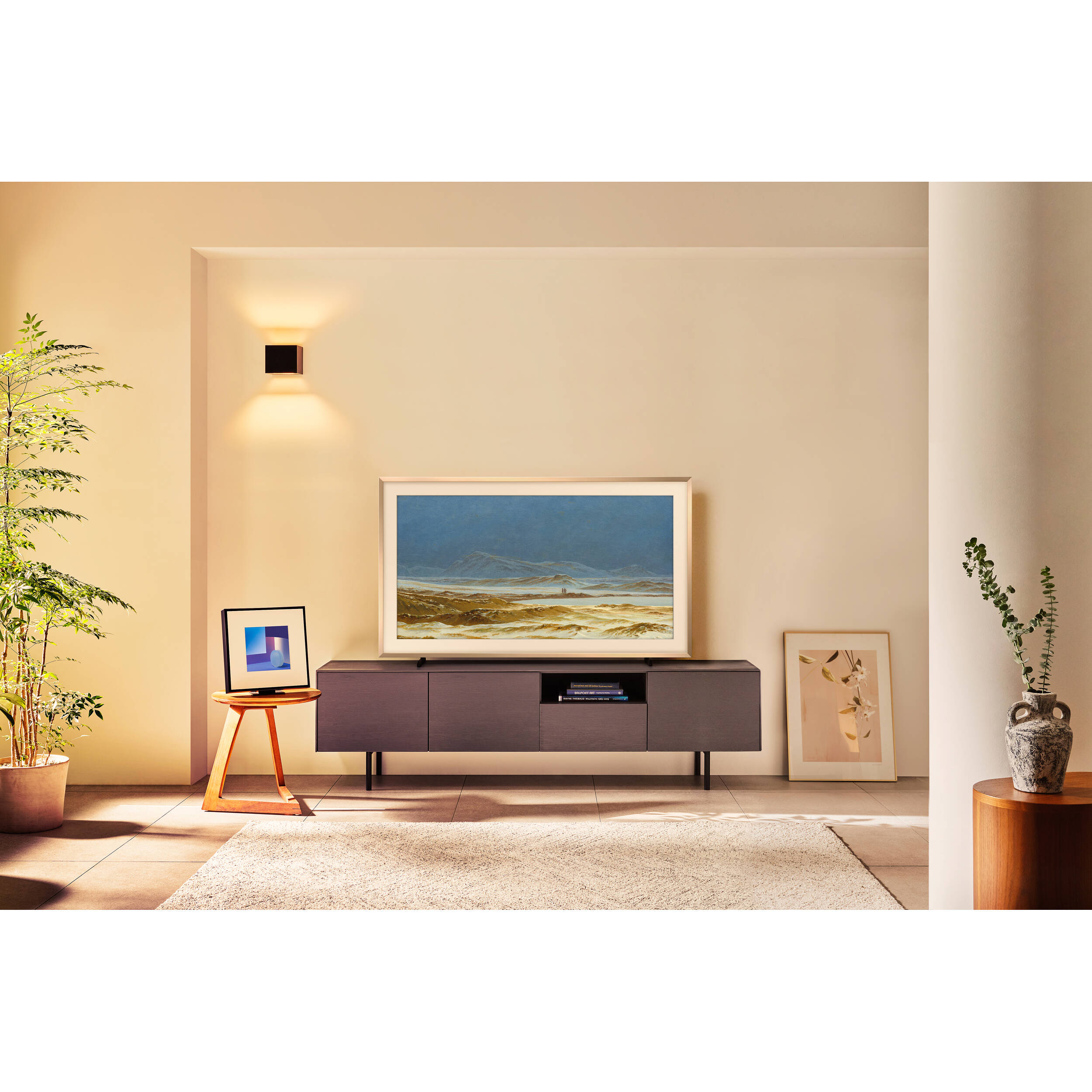 Samsung 32-inch QLED 4K Smart TV with The Frame design and SolarCell Remote — view 15