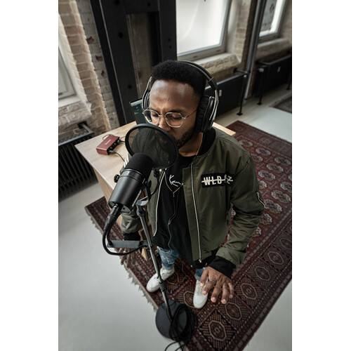 Shure MV7X black dynamic podcast microphone with XLR connector — view 13