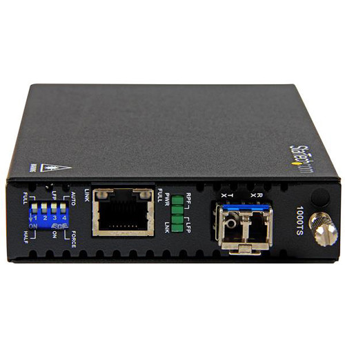 StarTech ET91000SM10 Gigabit Ethernet copper-to-fiber media converter for single-mode LC links up to 10 km — view 3