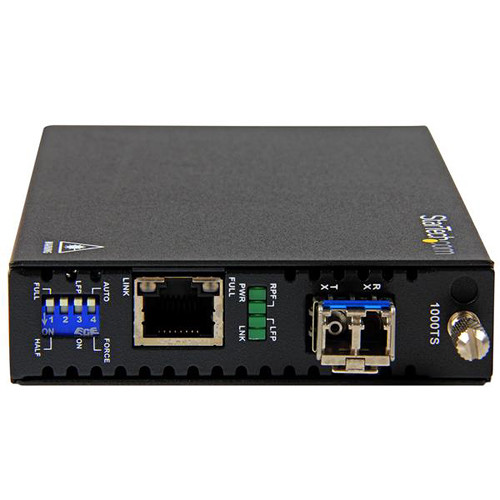 StarTech ET91000SM20 Gigabit Ethernet copper-to-fiber media converter for single-mode LC fiber up to 20 km — view 3
