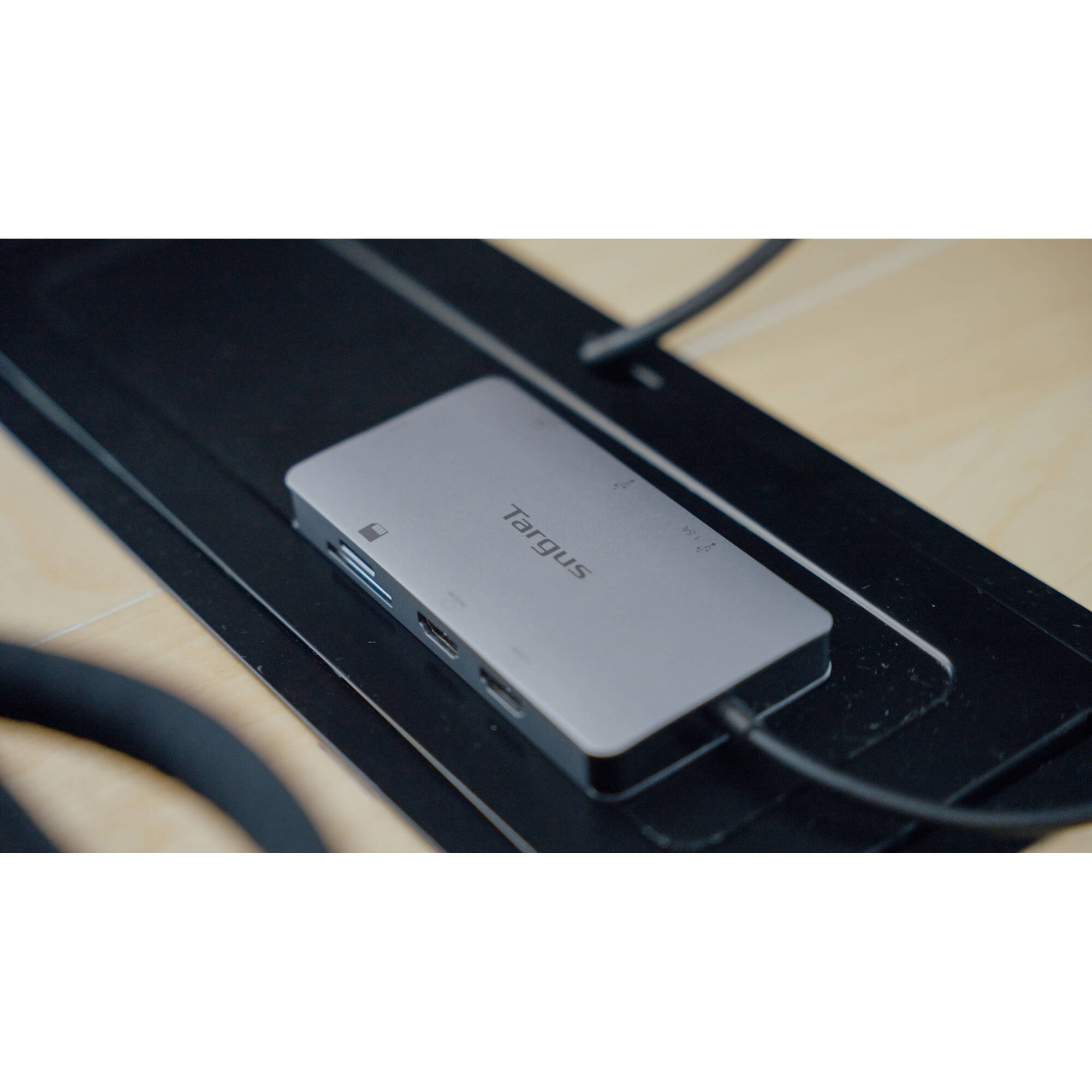 TARGUS DOCK423TT USB-C DUAL HDMI 4K DOCKING STATION WITH 100W PD PASS-THRU - SUP — view 11