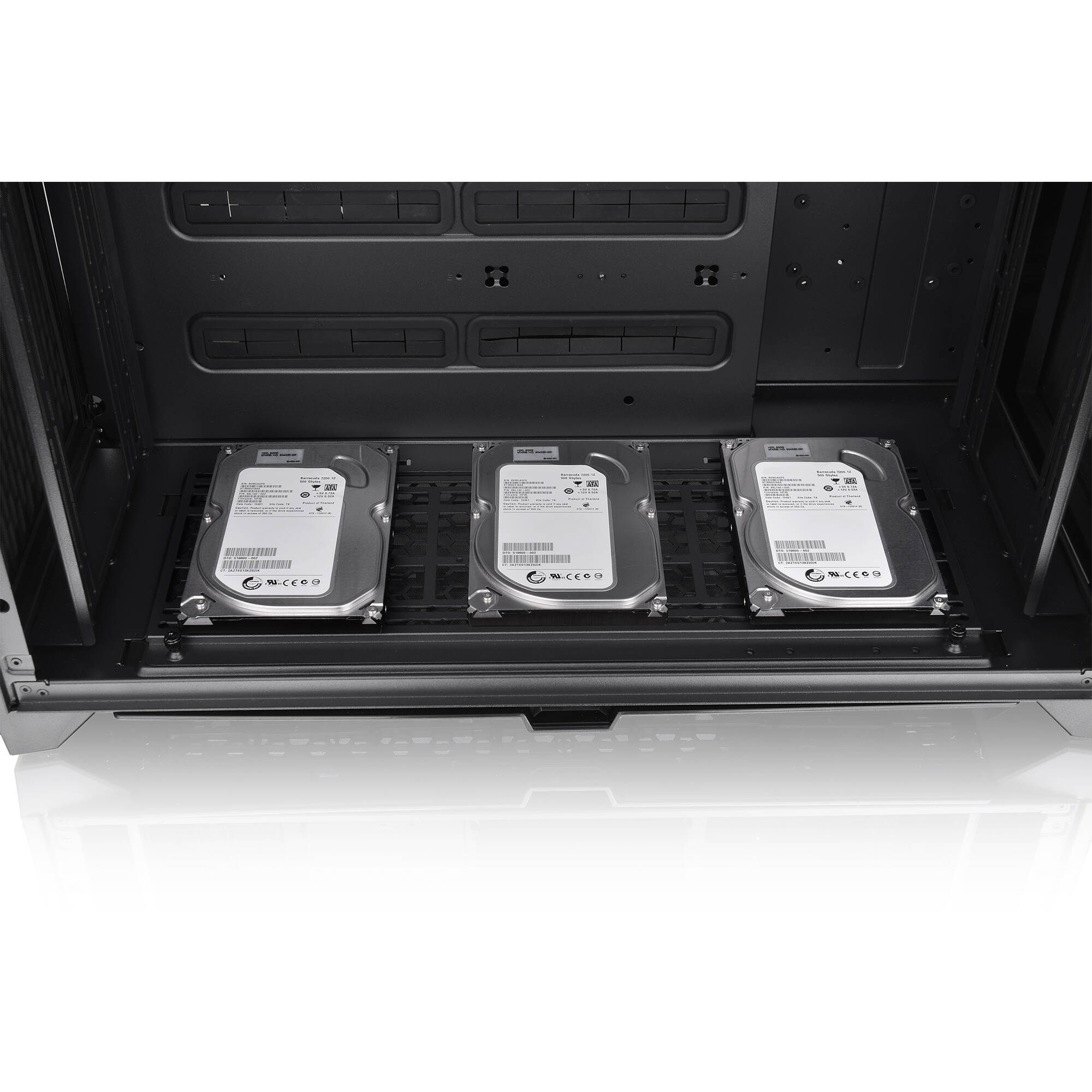 Thermaltake C750 TG ARGB Black mid tower PC case with tempered glass side panel — view 34