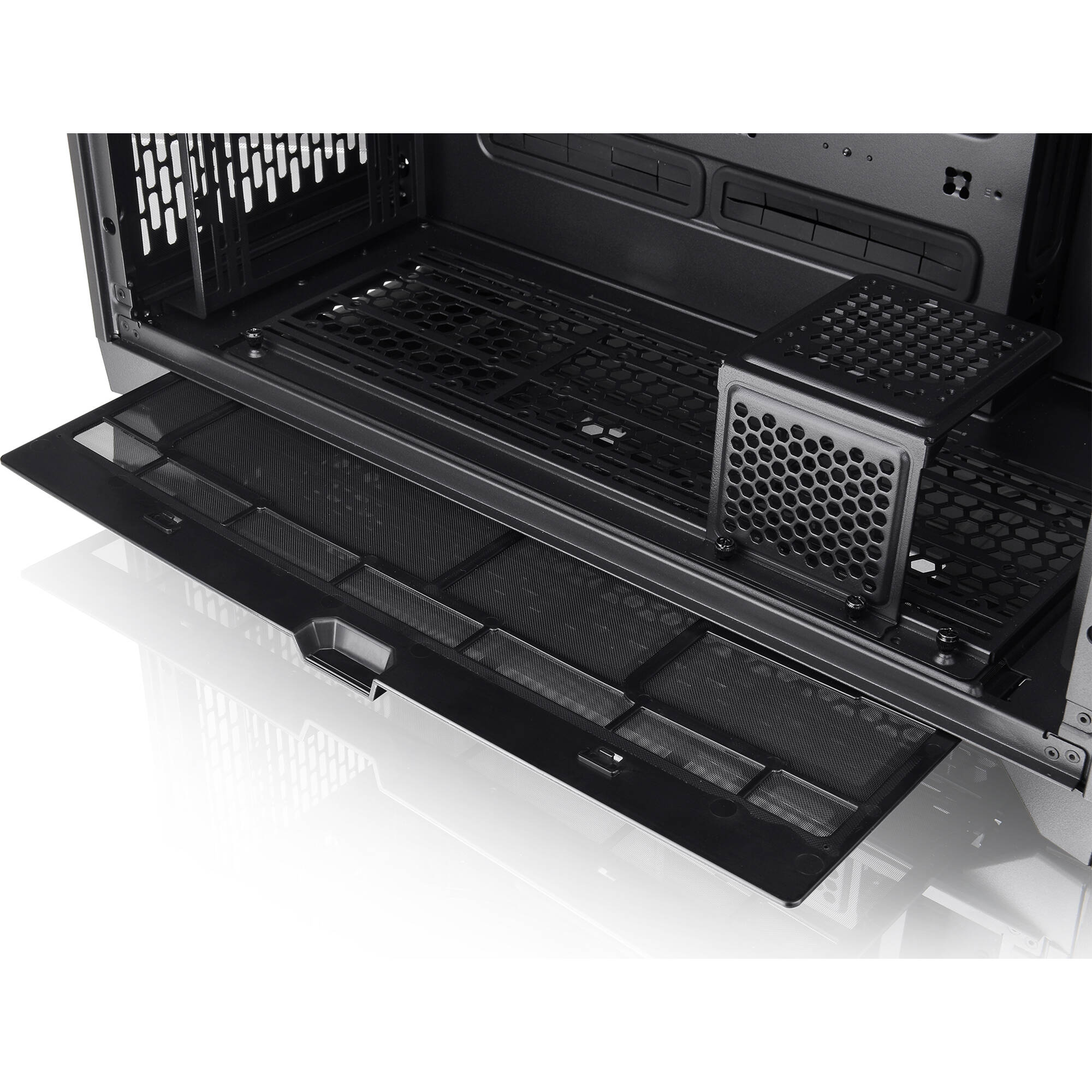 Thermaltake C750 TG ARGB Black mid tower PC case with tempered glass side panel — view 36