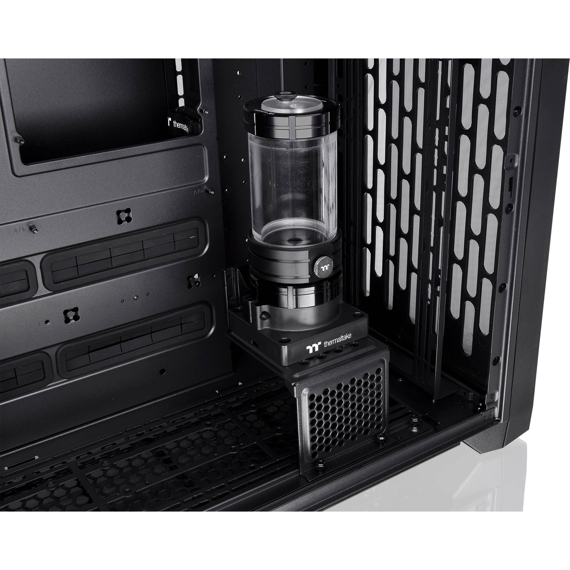 Thermaltake C750 TG ARGB Black mid tower PC case with tempered glass side panel — view 37
