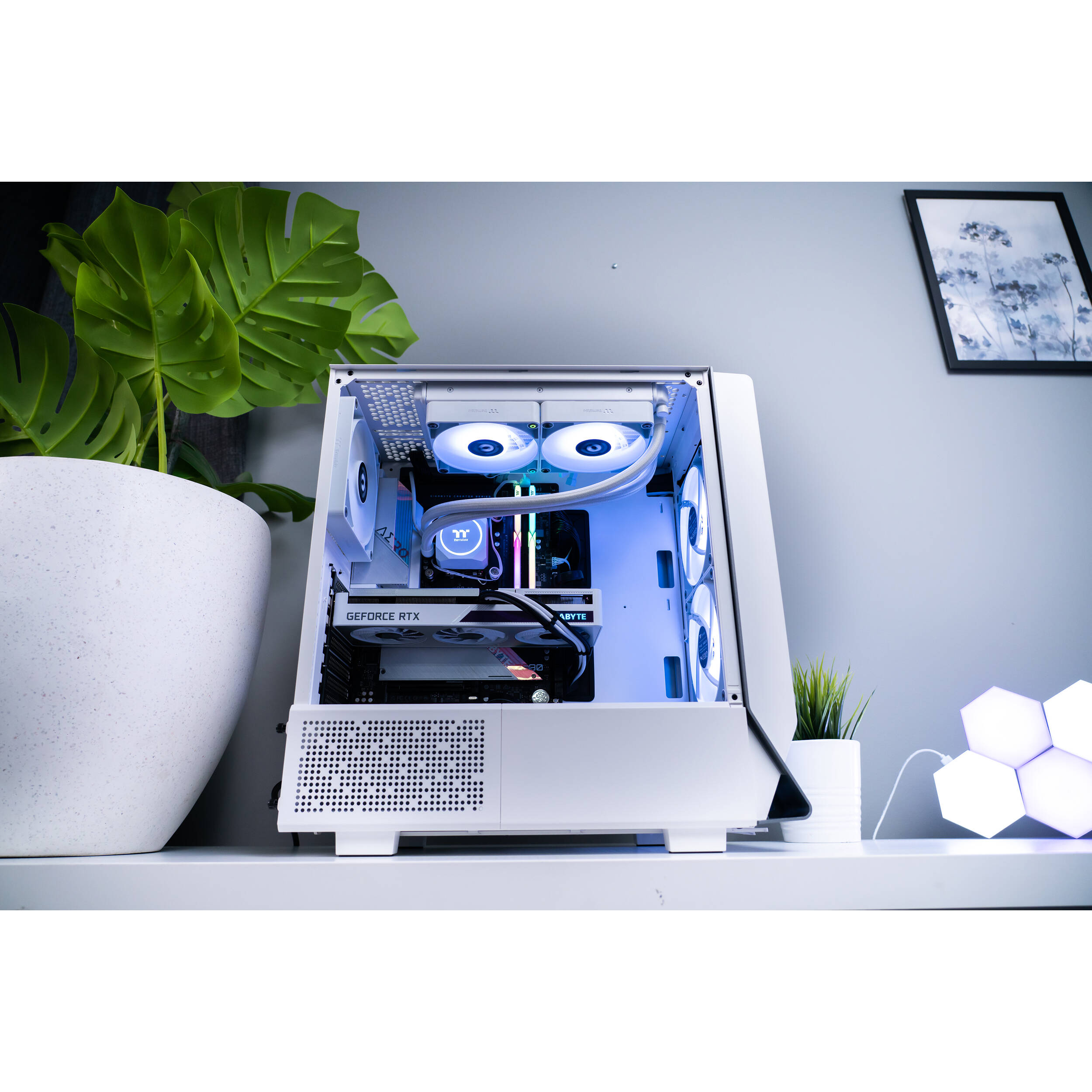 Thermaltake Ceres 300 Snow Case white ATX mid tower with ARGB fans and perforated front panel — view 32