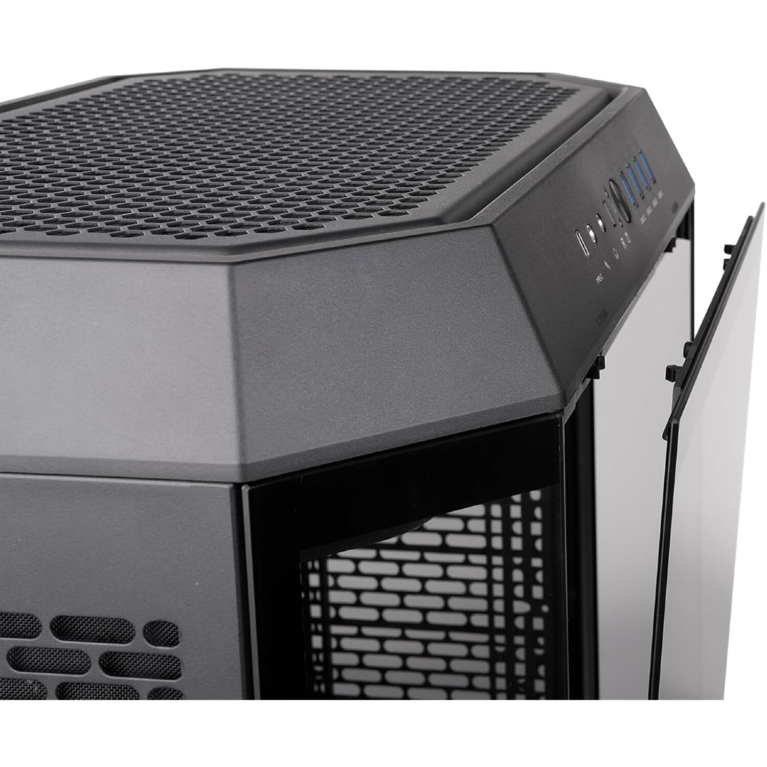 Thermaltake Tower 600 Black mid tower PC case with vertical layout and tempered glass panels — view 5