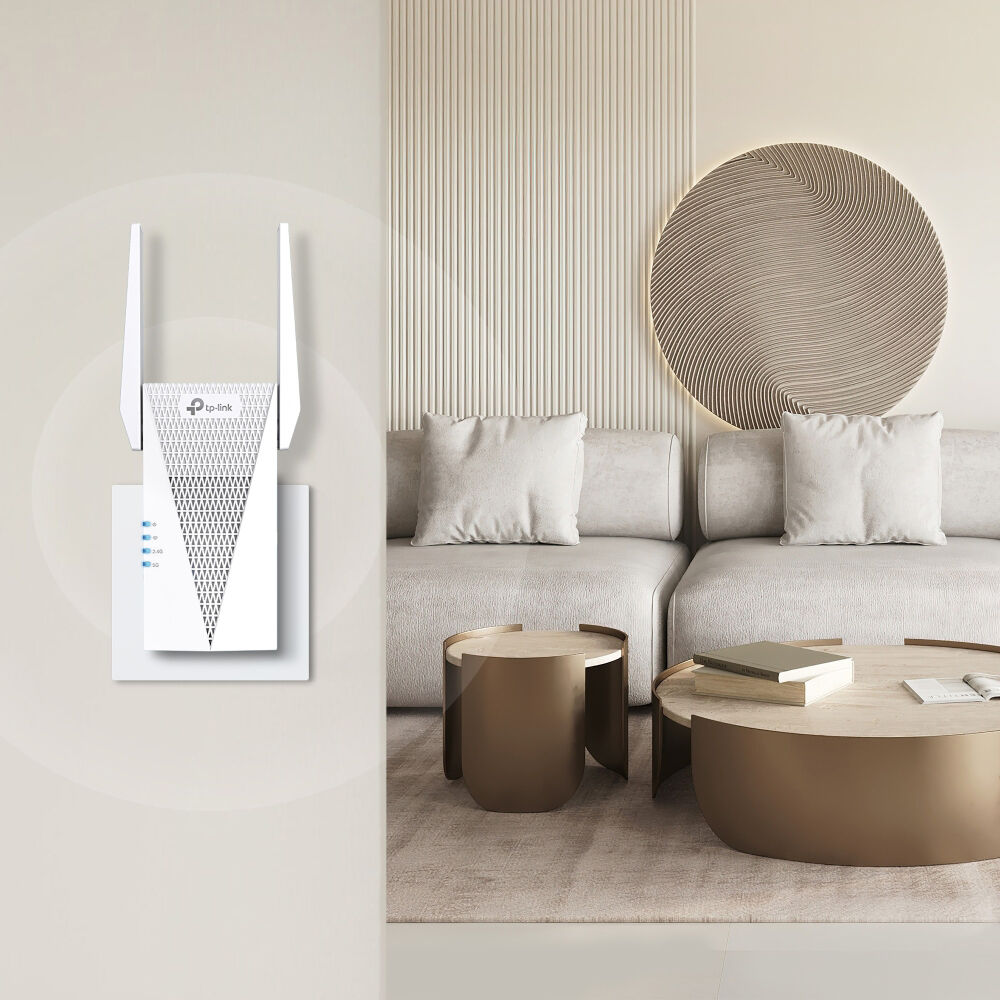 TP-Link RE615X AX1800 Wi-Fi 6 range extender in wall-plug form factor — view 11