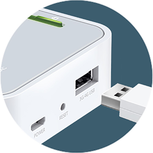 TP-Link AC750 portable Wi-Fi travel router TL-WR902AC in compact white enclosure — view 10