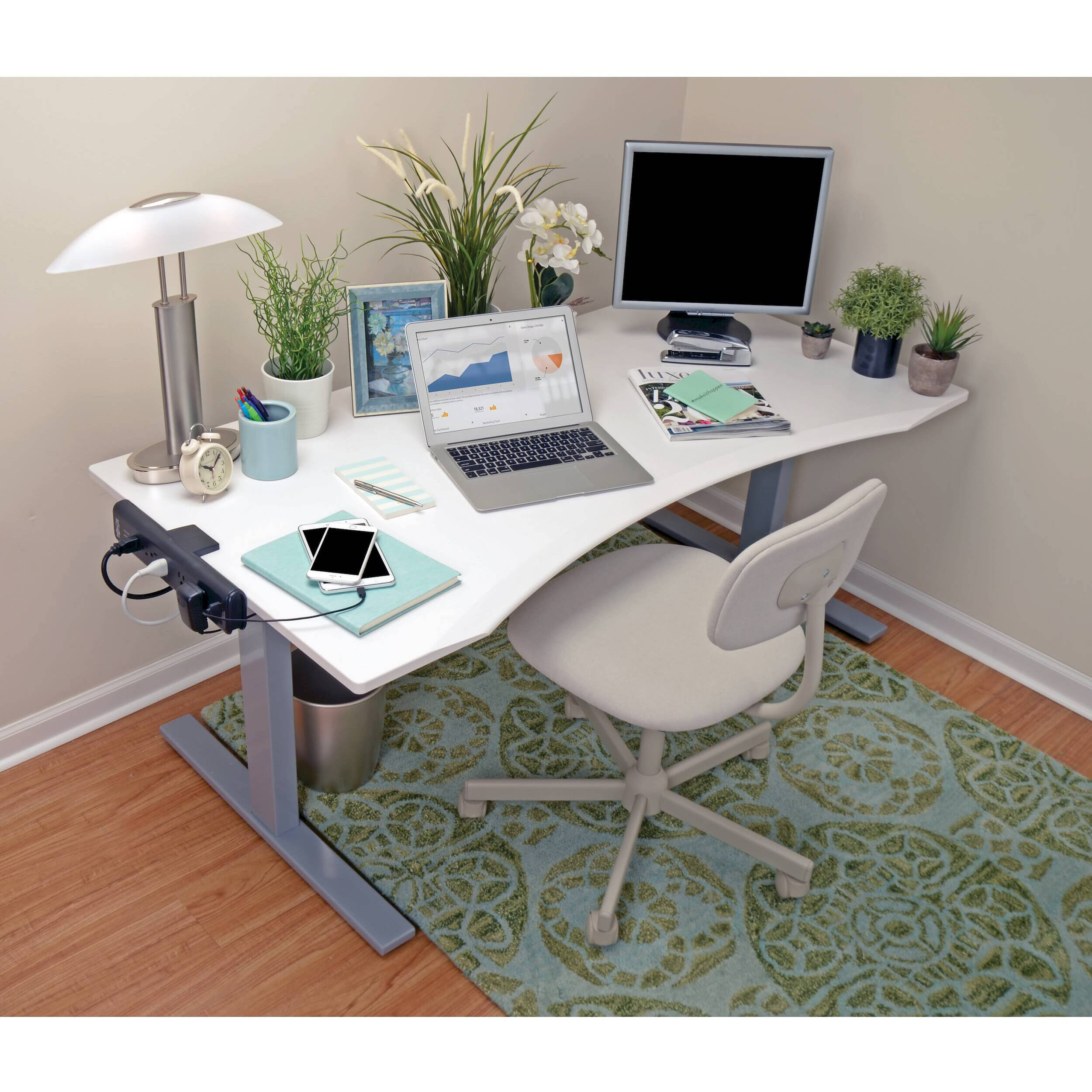Eaton TLP606DMUSB surge desk mount strip with 6 outlets, USB charging, and 6 ft cord — view 8