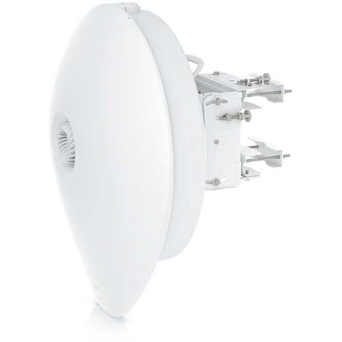 Ubiquiti UISP airFiber 60 XG 60 GHz point-to-point wireless bridge with backup radio — view 3