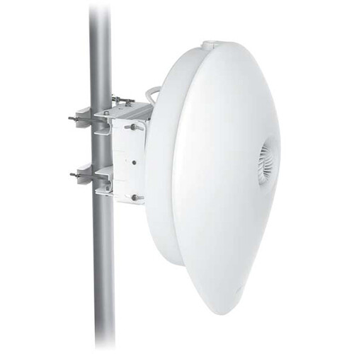Ubiquiti UISP airFiber 60 XG 60 GHz point-to-point wireless bridge with backup radio — view 7