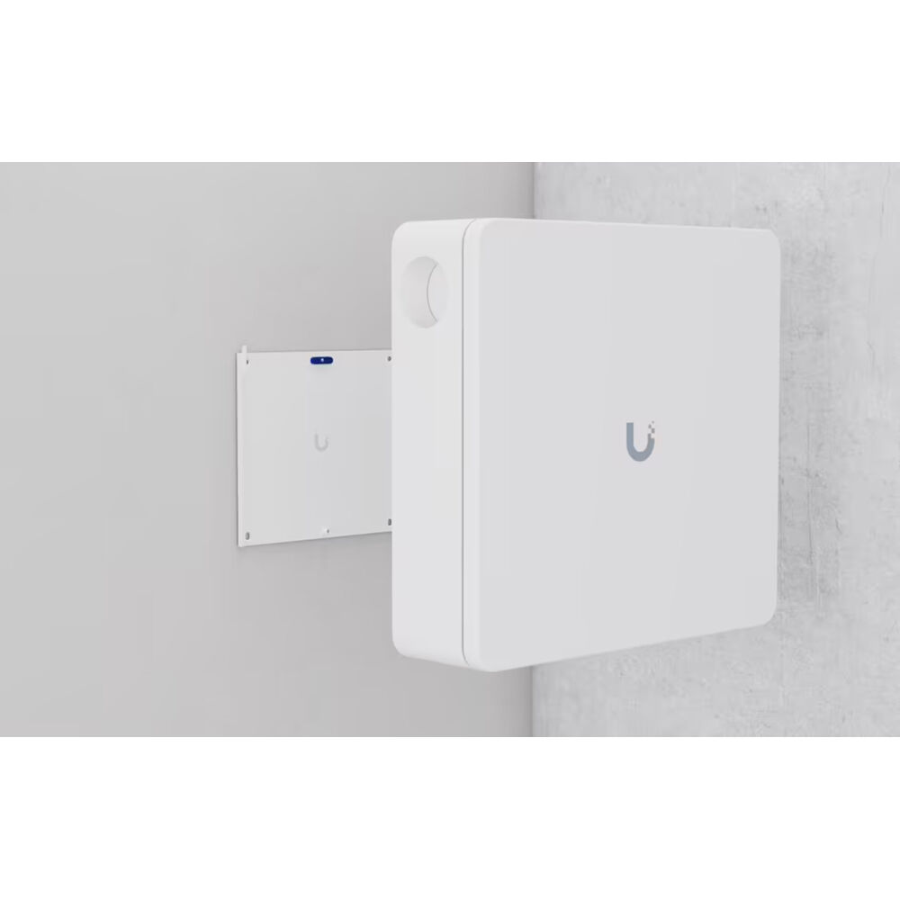 Ubiquiti Enterprise Access Hub EAH-8 access control hub for 8 doors with battery backup support — view 12