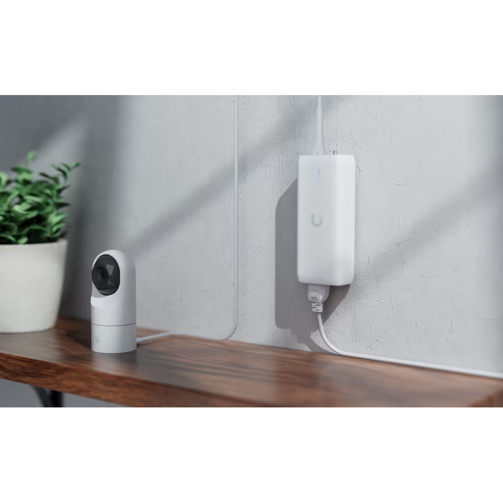Ubiquiti Device Bridge UDB-US wireless bridging PoE adapter for UniFi network extension — view 9