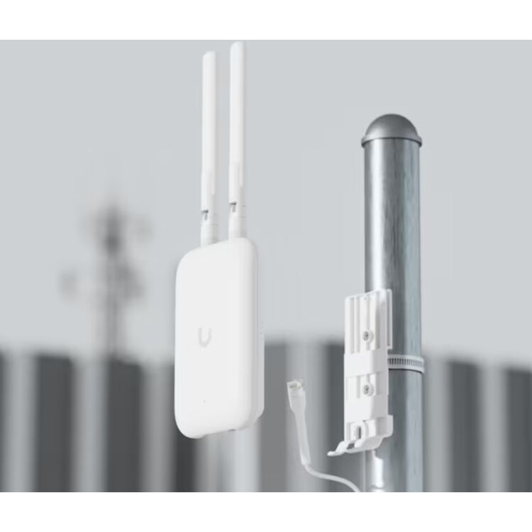 Swiss Army Knife Ultra compact indoor outdoor PoE access point by Ubiquiti — view 20