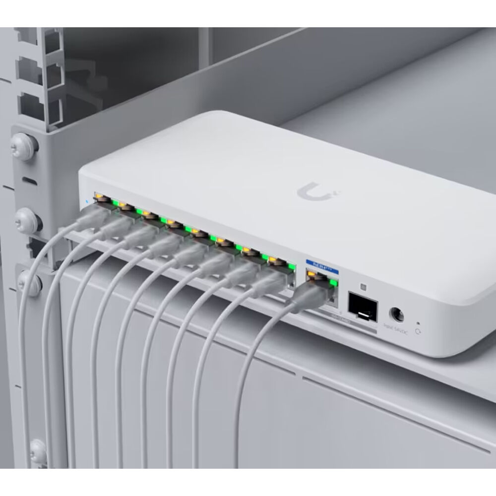Ubiquiti Flex 2.5G PoE 8-port 2.5 GbE PoE++ switch with 10 GbE RJ45/SFP+ combo uplink — view 2