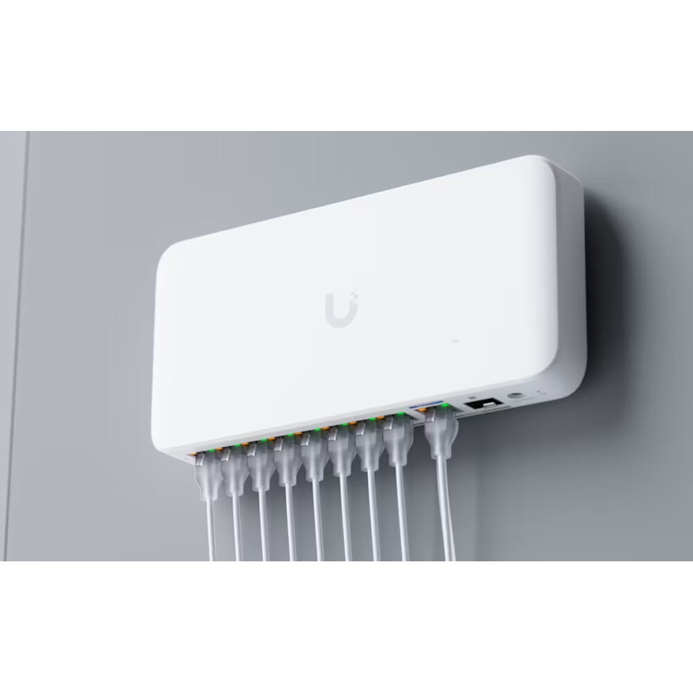 Ubiquiti Flex 2.5G PoE 8-port 2.5 GbE PoE++ switch with 10 GbE RJ45/SFP+ combo uplink — view 4