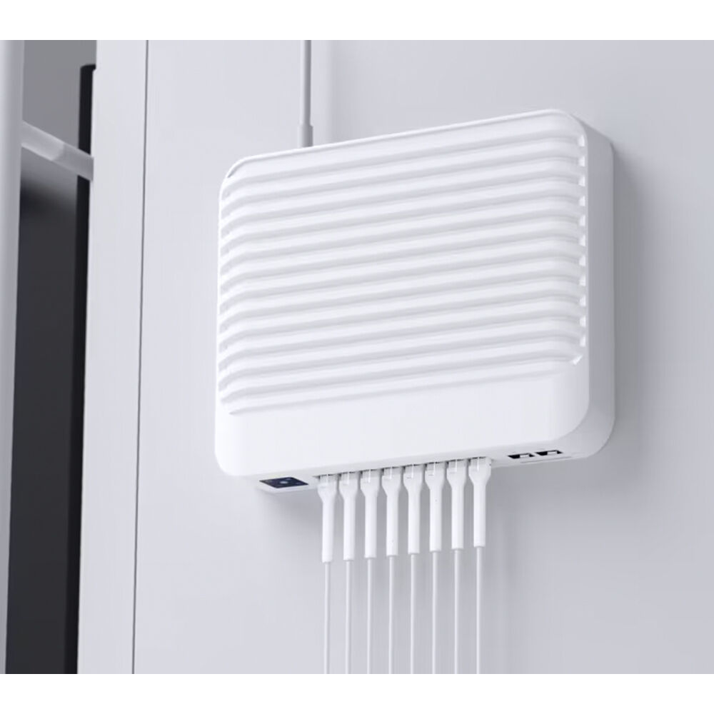 Ubiquiti Professional 8 PoE 8-port Layer 3 switch with PoE+ and PoE++ output — view 2