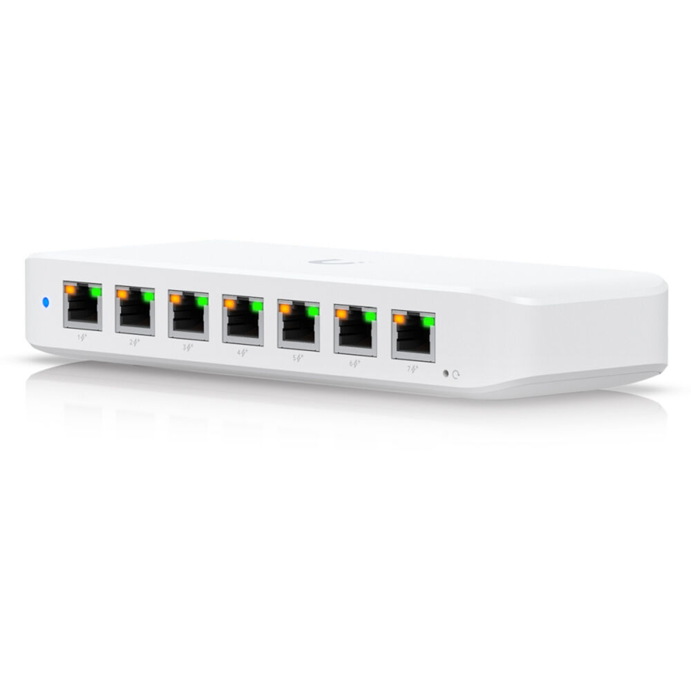 Ubiquiti Ultra 210W 8-port Gigabit Layer 2 PoE switch with 210 W budget — view 3