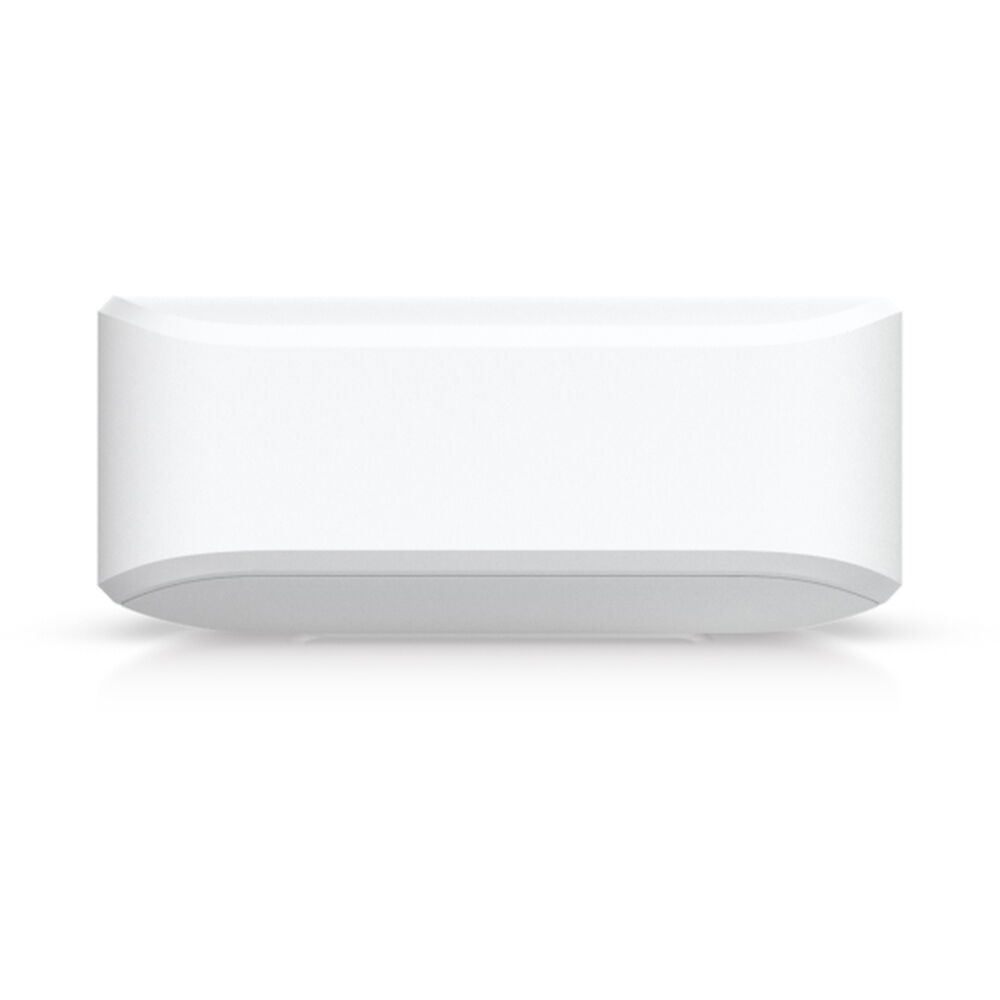 Ubiquiti Ultra 210W 8-port Gigabit Layer 2 PoE switch with 210 W budget — view 5